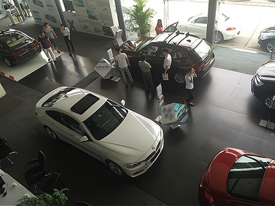 東南汽車4s店:用產(chǎn)品和服務(wù)打動汽車項(xiàng)目消費(fèi)者